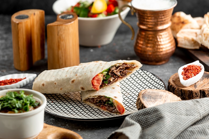 Najlepsze przepisy na kebab z wołowiny – smaki świata